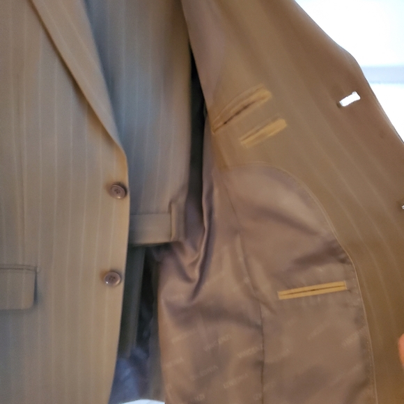 Mens Tan Dress Suit 38R - Picture 3 of 16